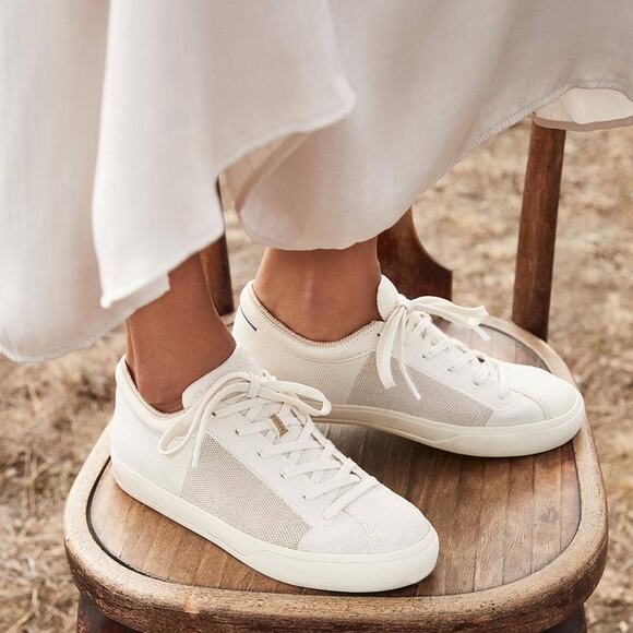 Rothy’s The Lace Up Sneaker Golden Metallic Limited Edition Women’s Size 10